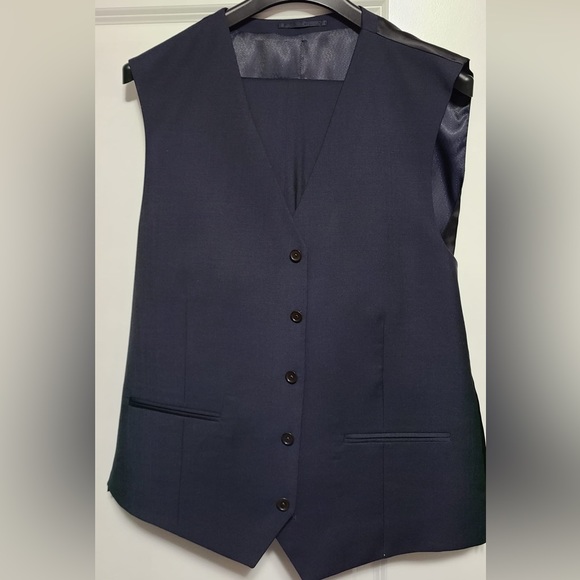 Mens 3 Piece Suit - Picture 4 of 5